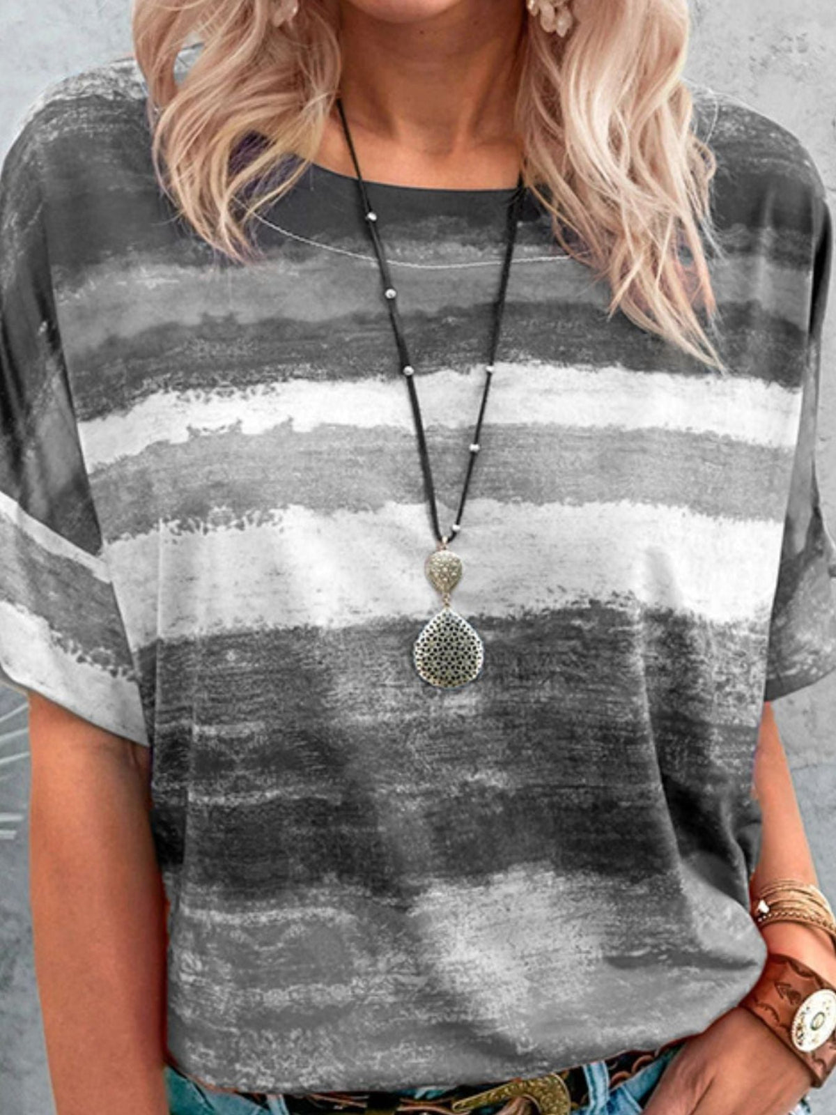Contrast Round Neck Casual T-Shirt product image 20