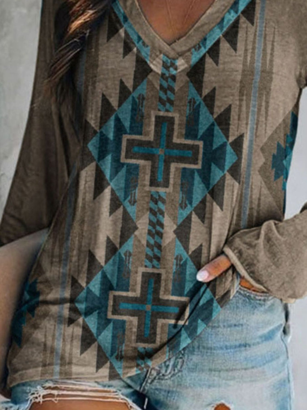 Full Size Geometric V-Neck Long Sleeve T-Shirt product image 5