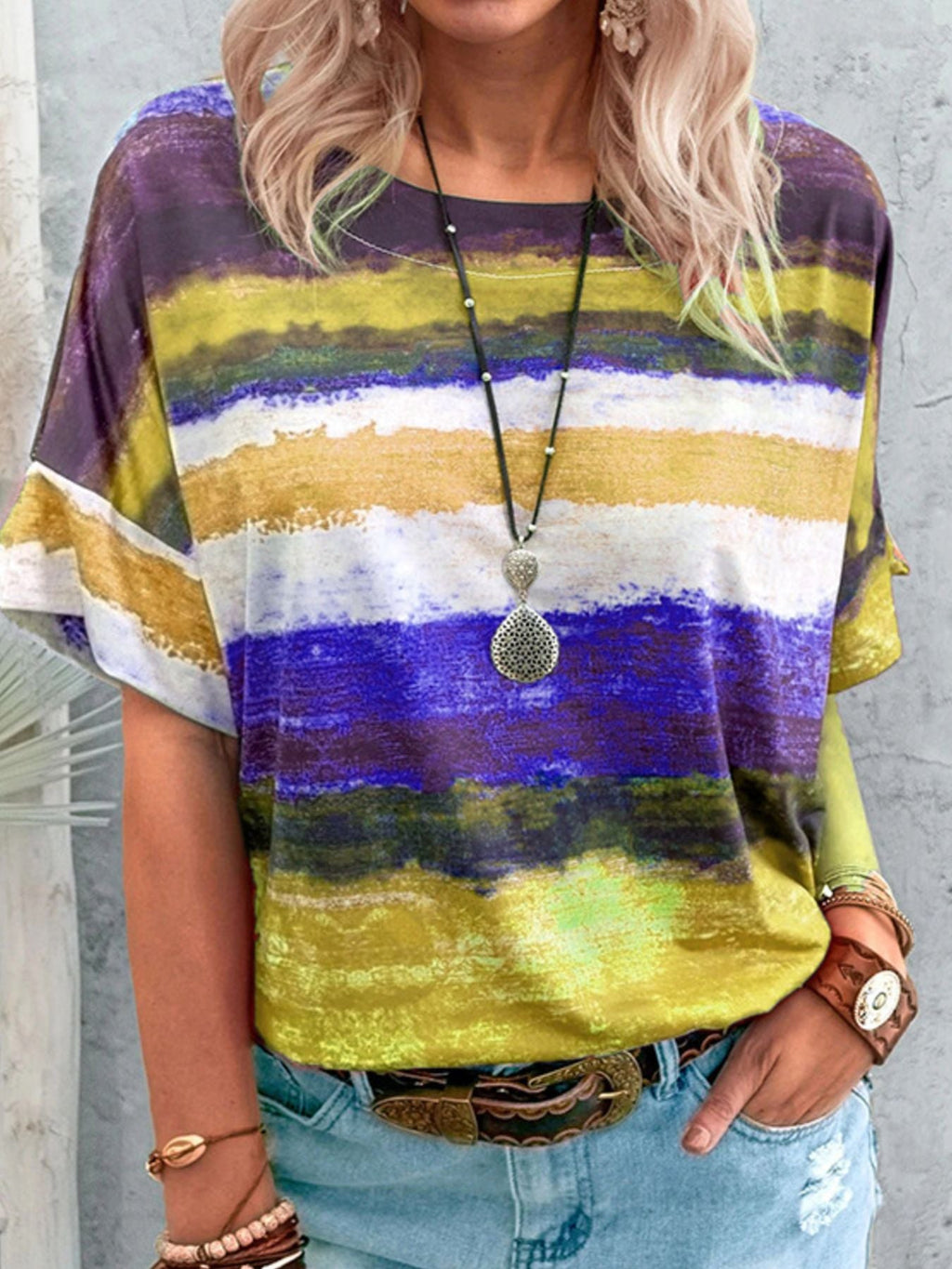 Contrast Round Neck Casual T-Shirt product image 4