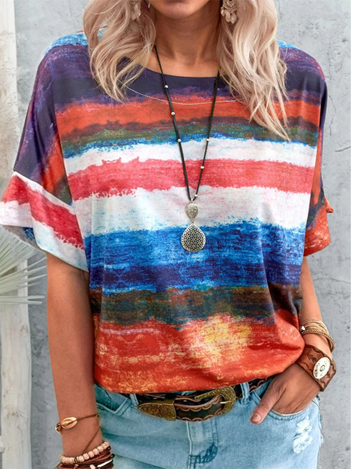 Contrast Round Neck Casual T-Shirt product image 7