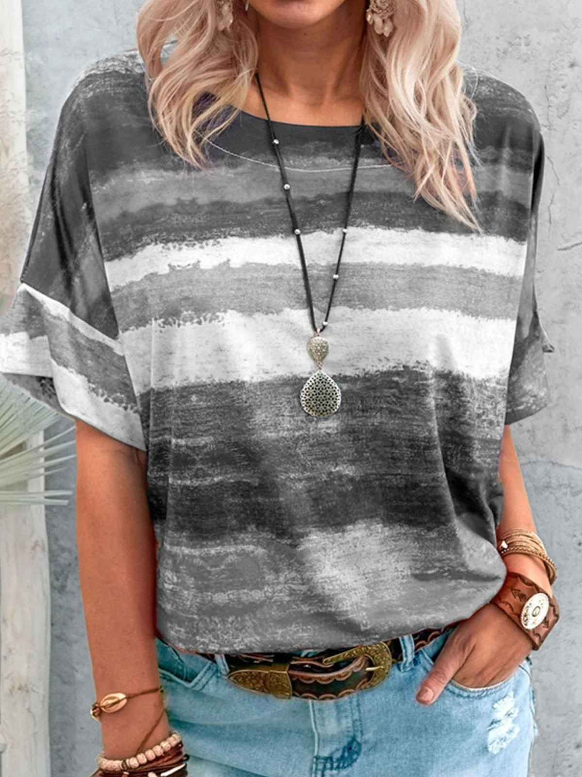 Contrast Round Neck Casual T-Shirt product image 19