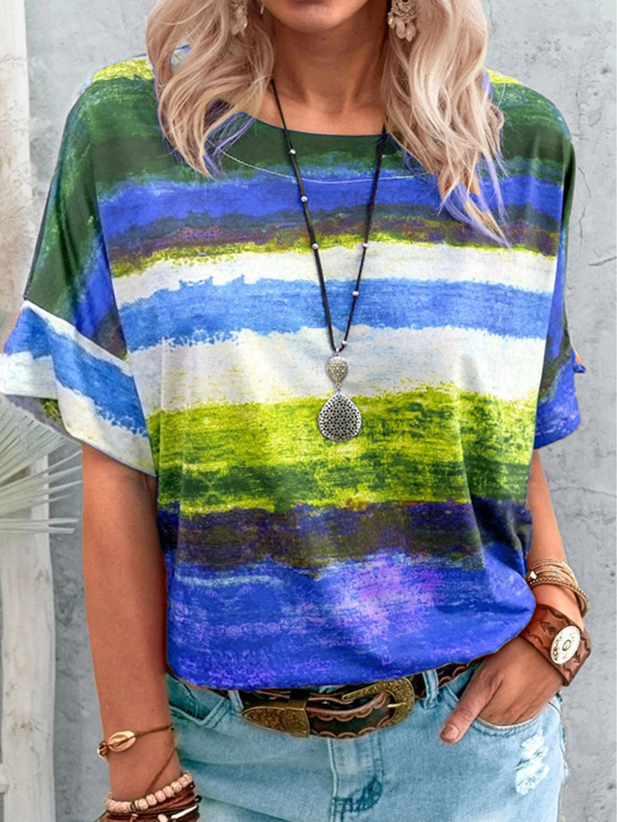 Contrast Round Neck Casual T-Shirt product image 1