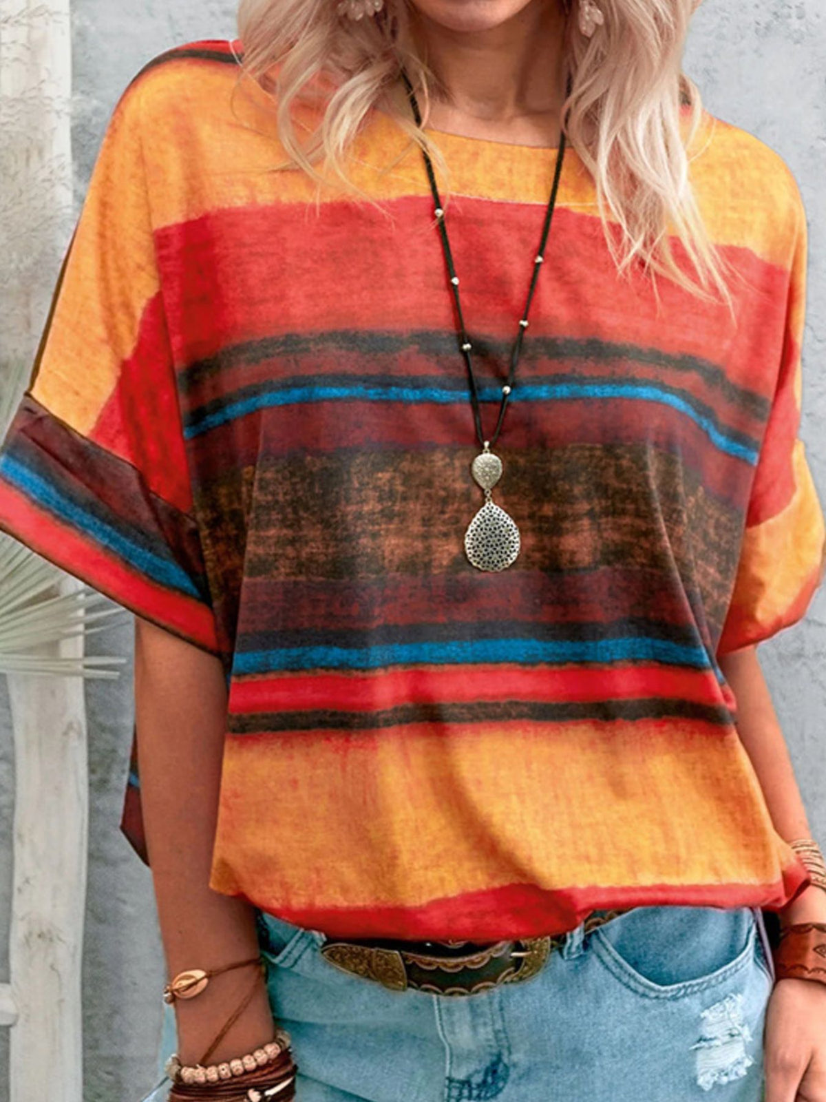 Contrast Round Neck Casual T-Shirt product image 16